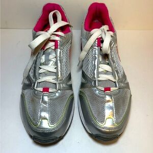 NIKE Diamondflex sneakers WOMENS size 9